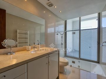 Moderna casa con espectacular vista