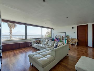 Moderna casa con espectacular vista