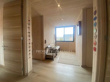 Amplia Casa Familiar de 3 Pisos – Amoblada