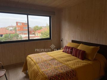 Amplia Casa Familiar de 3 Pisos – Amoblada