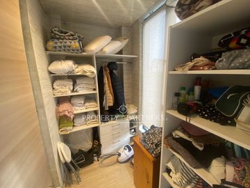 Amplia Casa Familiar de 3 Pisos – Amoblada