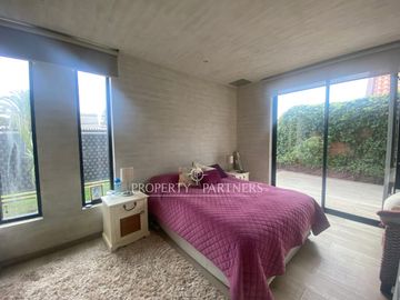 Amplia Casa Familiar de 3 Pisos – Amoblada