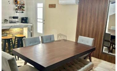 Casa en condominio en venta en Privadas de Santa Rosa, Apodaca, Nuevo León