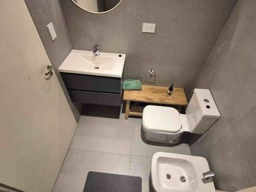VENTA DE DEPARTAMENTO EN FLORES