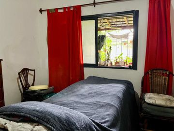 CASA EN VENTA 3 DORMITORIOS CON LOCAL COMERCIAL