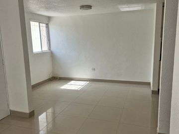 Casa 2 rec 1 estudio remodelada, en privada