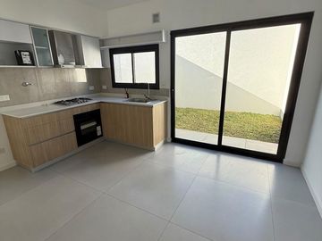 Triplex a Estrenar en Florida