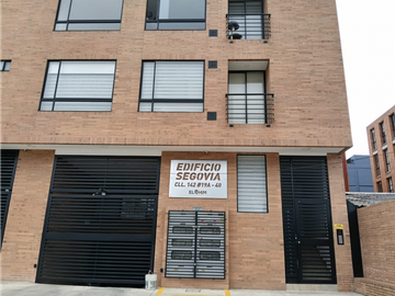 Apartamento en Venta en Edificio Segovia