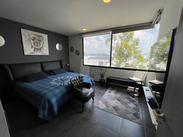 Aprovecha precio de oportunidad! Disfruta de su sótano con jardín y bar integrado y Roof Garden