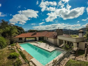 Casa en venta Valle Escondido Club de Campo Salta Capital