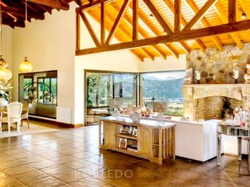 Casa en venta Valle Escondido Club de Campo Salta Capital