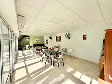 SE VENDE CASA EN LA TATENGUITA