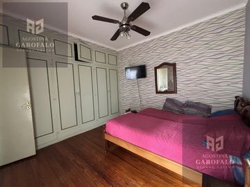 Venta Casa Lote Propio con patio y parrilla en Parque Chacabuco