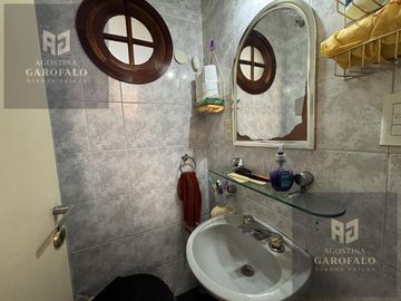 Venta Casa Lote Propio con patio y parrilla en Parque Chacabuco