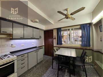 Venta Casa Lote Propio con patio y parrilla en Parque Chacabuco