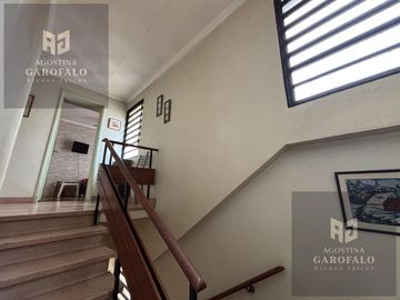 Venta Casa Lote Propio con patio y parrilla en Parque Chacabuco
