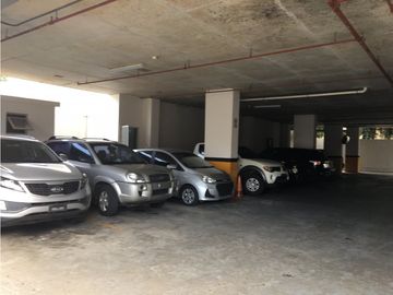 ALQUILO LOCAL EN PLANTA BAJA- CERCA DEL METRO