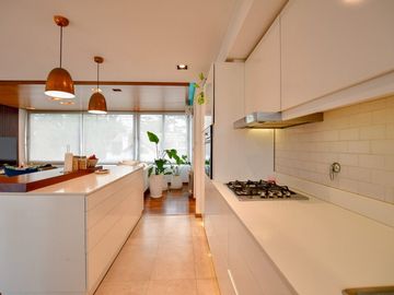 CASA VENTA LA PLATA PILETA 3 DORMITORIOS COCHERA