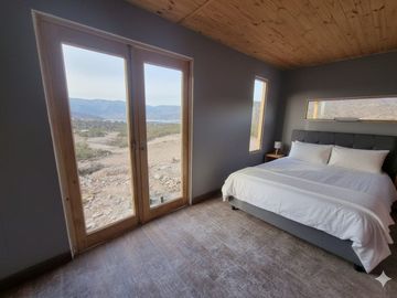 VENTA CABAÑA A ESTRENAR FRENTE AL DIQU POTRERILLOS