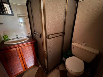 Primer piso en venta en el Barrio la esmeralda