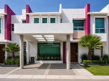 Casa Cercana a la UVM Metepec