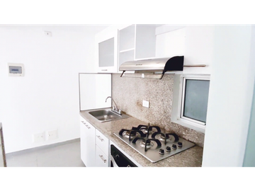 ARRIENDO APTO CON BALCON + PARQUEADERO — Gran Granada, Engativá