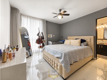 Apartamento Amueblado en Venta en Hato Pintado. PH Royal Point. SD