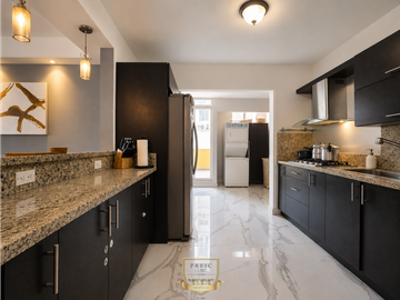 Apartamento Amueblado en Venta en Hato Pintado. PH Royal Point. SD