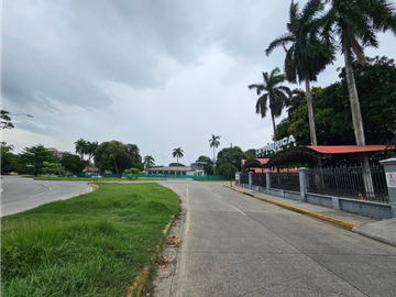 Alquiler de locales comerciales en Couseway - Amador (PD)