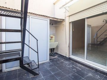 Venta PH 3 amb Planta baja con terraza y parrilla