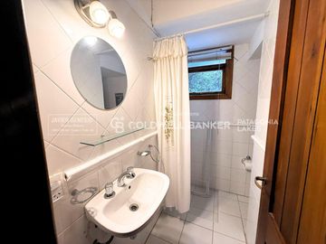 VENTA Complejo de Cabañas y recepción 350m2 en Puerto Manzano, Villa La Angostura.
