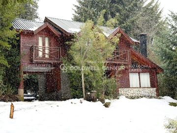 VENTA Complejo de Cabañas y recepción 350m2 en Puerto Manzano, Villa La Angostura.