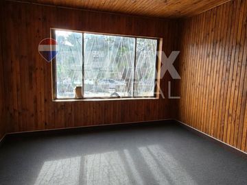 Lote con  vivienda a refaccionar