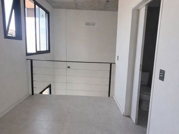 PH a estrenar en Saavedra, con ascensor, balcón terraza.