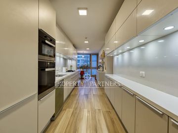 Amplio y Moderno Departamento, Excelente Conectividad