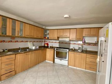 Casa de venta de 760 m2 de construcción en el Centro del Puyo