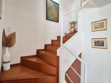 Casa de 135 m² , 4 habitaciones, dos parqueaderos y terraza, en venta en Llano Grande