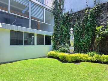 Terreno en Venta en JARDINES DEL PEDREGAL