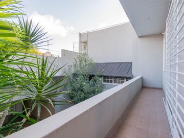 Venta casa 5 amb Liniers Jardin Cochera Estrenar