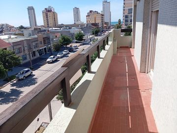 DEPTO 3 AMBIENTES EN VENTA, AMOBLADO, VISTA AL MAR