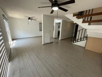 Casa en renta en Del Paseo Residencial Monterrey Nuevo Leon Zona Sur Valle Oriente
