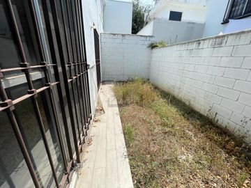 Casa en renta en Del Paseo Residencial Monterrey Nuevo Leon Zona Sur Valle Oriente