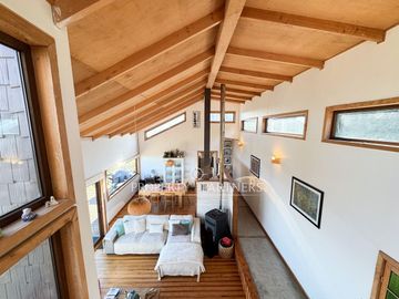 Espectacular casa con tiny house independiente y vistas al mar · Pichiquillaipe, Carretera Austral, Puerto Montt