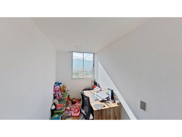 Apartamento en venta en Bello Alcalá