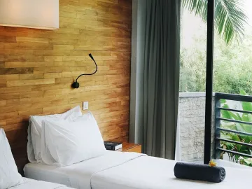 30 Bedroom Hotel for sale in Batu Bolong, Bali