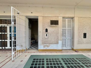 DEPARTAMENTO EN VENTA PASAJE SAN MARTIN , PH Renovado , 2 baños , 3 dormitorios,  Terraza , parrilla