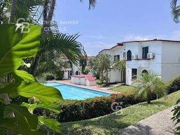 Casa en venta en condominio en La Tampiquera