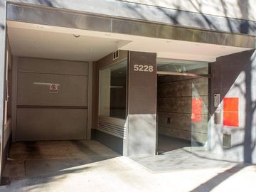 Alquiler monoambiente Villa Urquiza con balcón