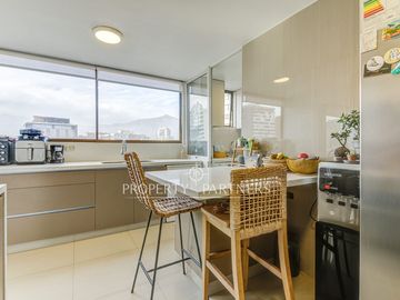 Hermoso  y cómodo Dúplex cercano a colegios y con vista despejada asegurada.