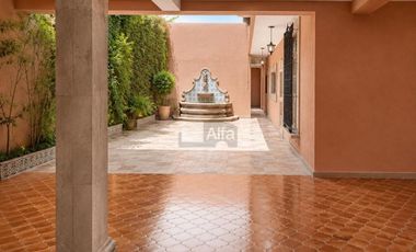 Casona Colonial con Uso Mixto Centro Histórico Querétaro